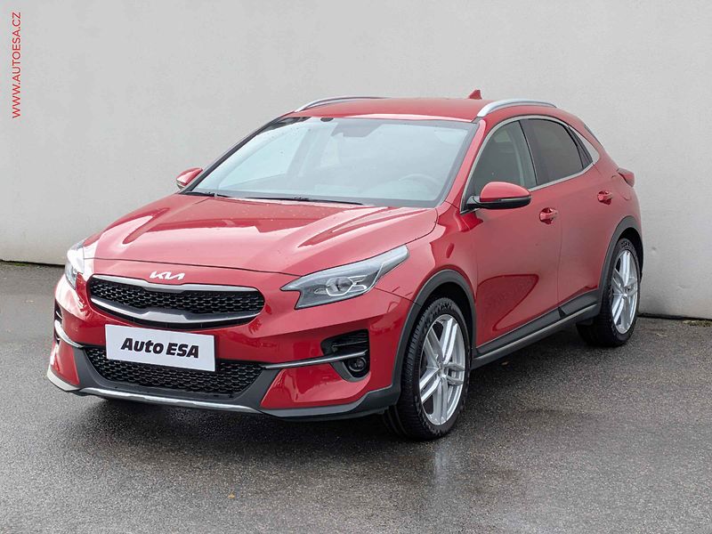 Kia XCeed (2022) 1.5 TGDi, ČR, Premium, navi - fotka 3 z 17