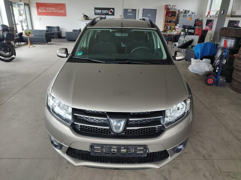 Dacia Logan (2014) 1,5DCi 66KW NAVI KLIMA TAŽNÝ - fotka 3 z 31