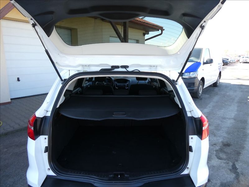 Ford Focus 1,5 TDCi Combi,po servise+STK - fotka 30 z 51