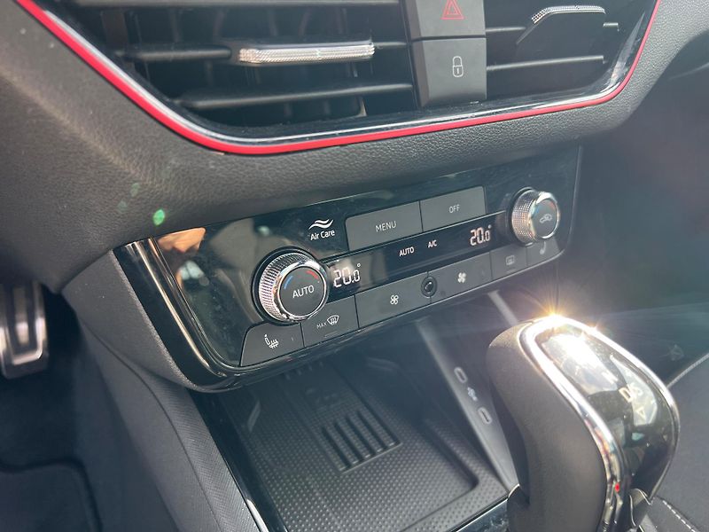 Škoda Kamiq Monte Carlo 1.5 TSI 110kw DSG - fotka 17 z 24