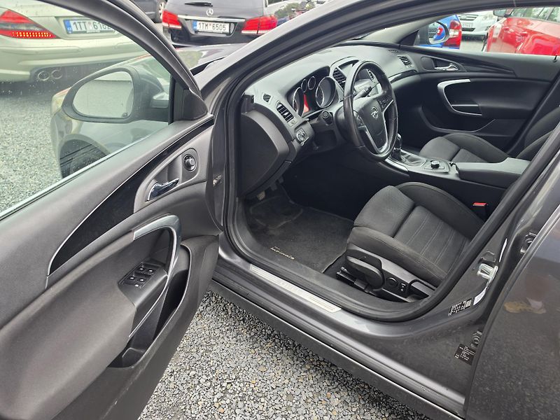 Opel Insignia 2.0CDTI Opc Line - fotka 8 z 20