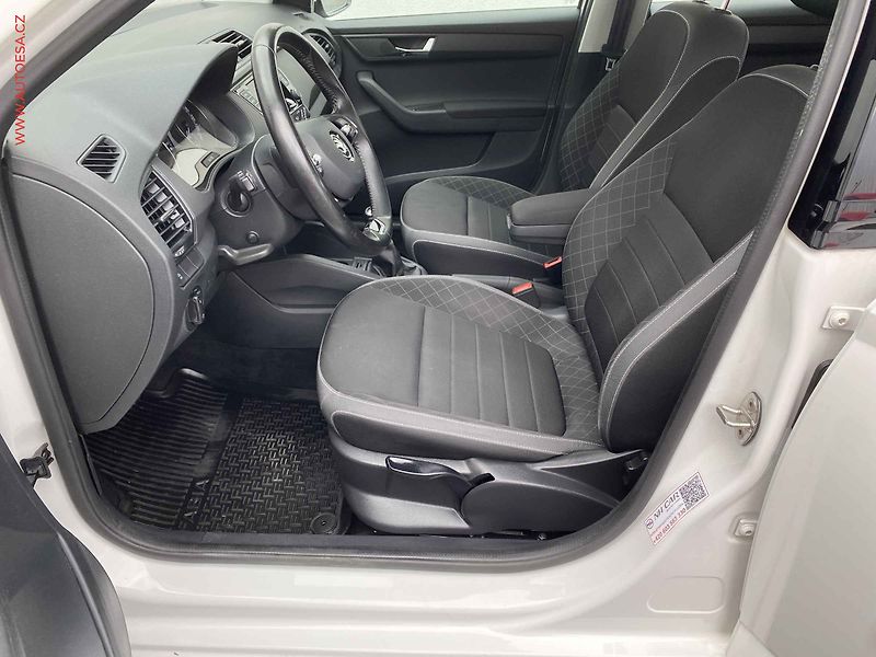 Škoda Fabia (2022) 1.0 TSi, 1.maj,ČR, Ambition - fotka 9 z 17