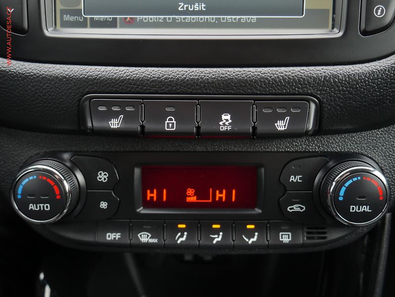 Kia Ceed (2019) 1.6CRDi, 2.maj,ČR, GT Line - fotka 17 z 25