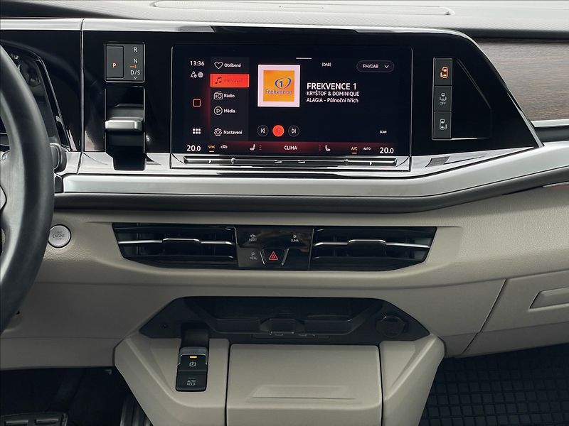 Volkswagen Multivan 2,0 TDI DSG Style 7Míst+Kamera - fotka 10 z 21
