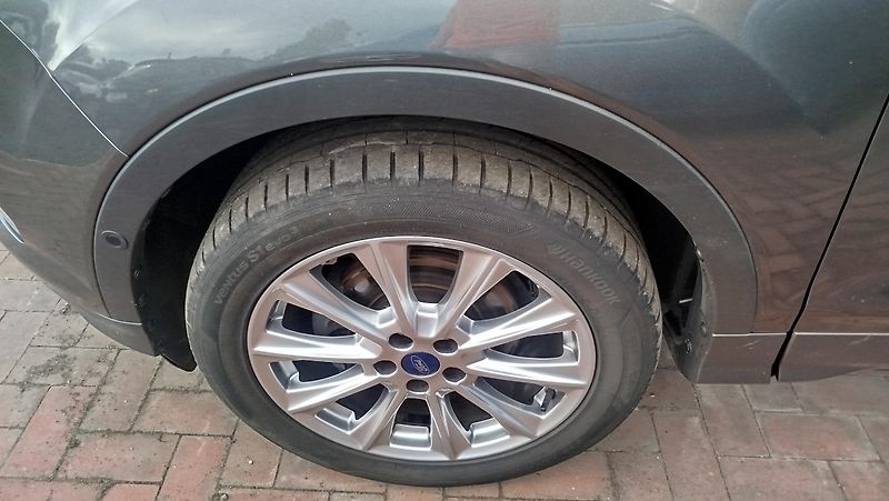 Ford Kuga (2019) 1.5  - fotka 28 z 33