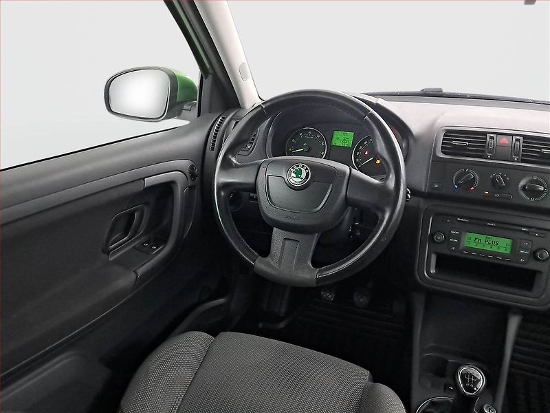 Škoda Fabia (2011) Sport 1.2 TSI - fotka 7 z 14