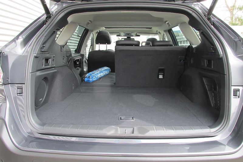 Subaru Outback (2025) 2,5i TOURING  MY25.5 - fotka 48 z 58