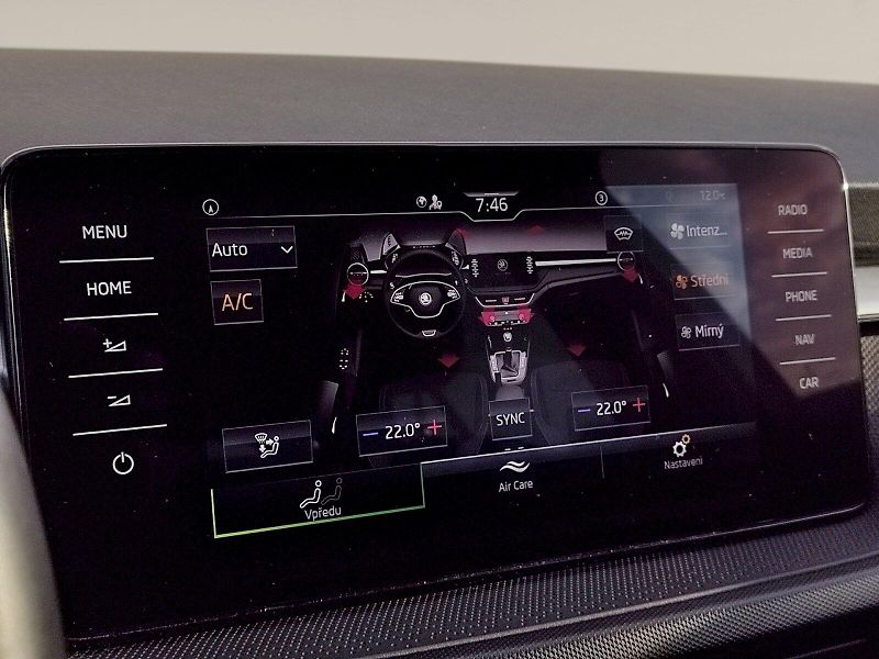 Škoda Fabia (2022) Ambition Business 1,0 Tsi 70 K - fotka 15 z 36