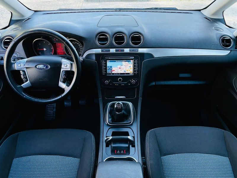 Ford Galaxy 2.0TDCi MANUÁL 7 MÍST VÝHŘEV - fotka 24 z 49