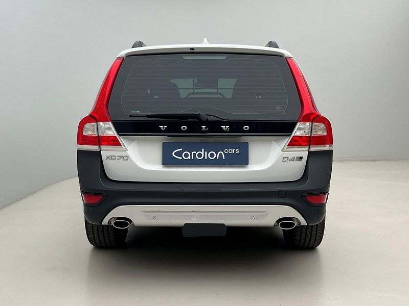 Volvo XC70 D4 SUMMUM AUT  - fotka 11 z 40