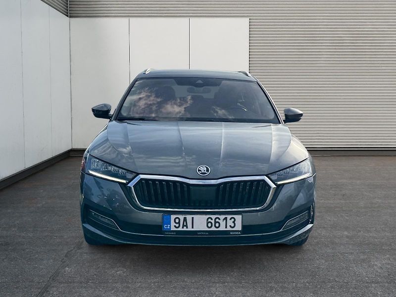 Škoda Octavia (2022) STYLE 2.0TSI 140kW DSG 4x4 CZ - fotka 2 z 11