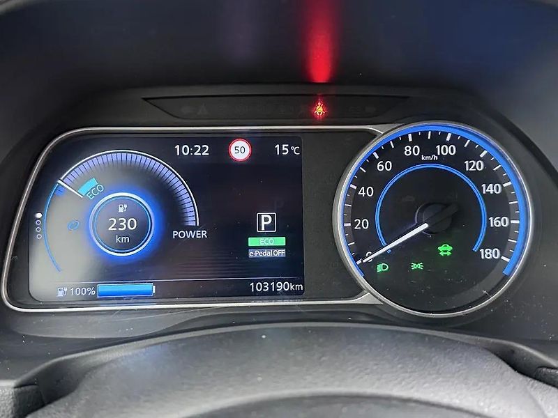Nissan Leaf EV 110kW 40kWh 2.ZERO TZ - fotka 5 z 11