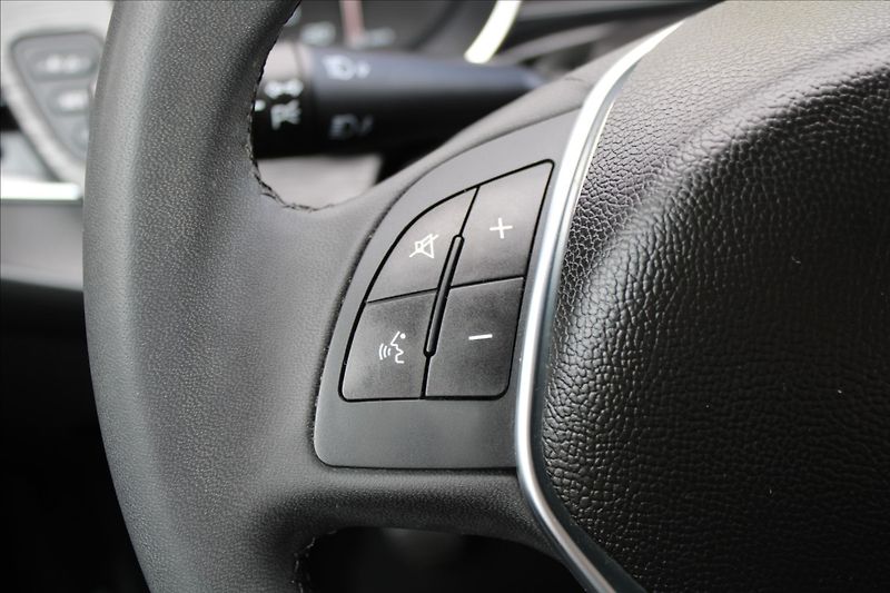 Alfa Romeo Giulietta 1,4 TB  NOVÉ V ČR,1.MAJITEL - fotka 16 z 29