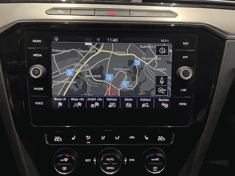 Volkswagen Passat (2017) 2.0TDI,140kW,DSG,HIGHLINE,DPH, - fotka 21 z 41