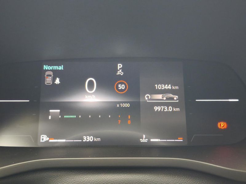 Renault Arkana 2024 ČR 1.3 TCe EDC 10344km  - fotka 10 z 32