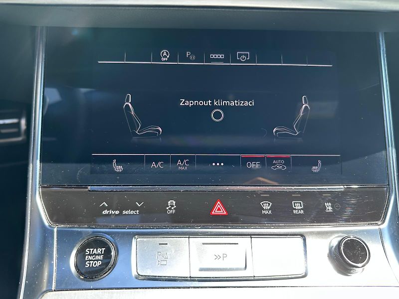 Audi A6 3,0 TDI Quattro 210kW S line - fotka 11 z 17