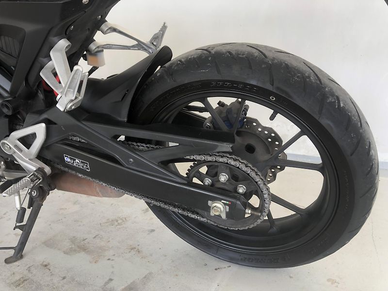 Honda CB 125 R Neo Sports Café ABS - fotka 10 z 17