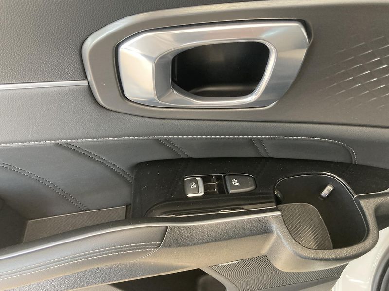 Kia Sorento HEV G 1.6 T-GDI GAMM - fotka 14 z 45