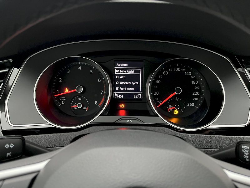 Volkswagen Passat (2020) VARIANT 1,5TSI 110KW BUSINESS - fotka 23 z 24