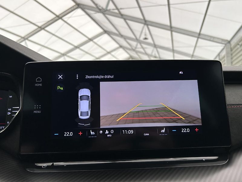 Škoda Octavia 2.0 TDI RS - fotka 16 z 33