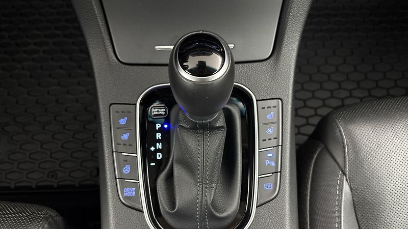 Hyundai i30 1.5 T-GDI Style Kombi - fotka 23 z 29