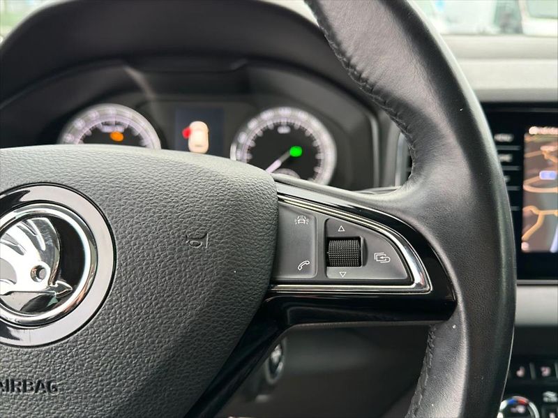 Škoda Karoq 2,0 TDi 110 KW 4X4 ČR WEBASTO - fotka 17 z 44