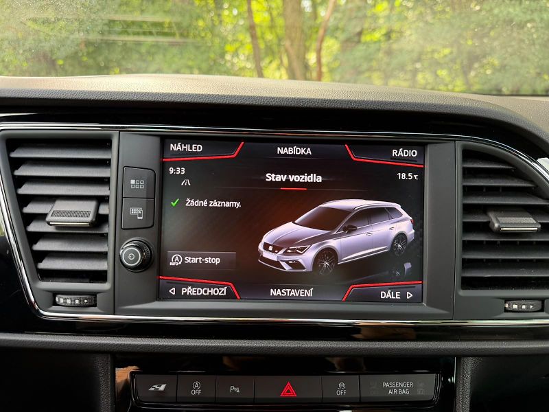Seat Leon (2019) - fotka 22 z 28