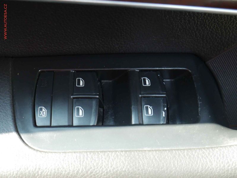 Audi A6 (2004) 3.0 TDi Quattro, AT, navi - fotka 11 z 21