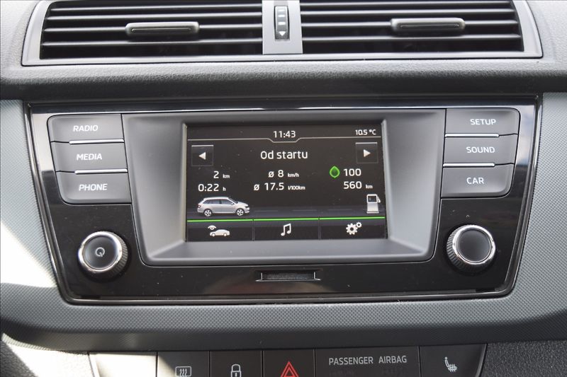 Škoda Fabia 1,0 MPI 55KW PO SERVISE VÝHŘEV - fotka 34 z 43