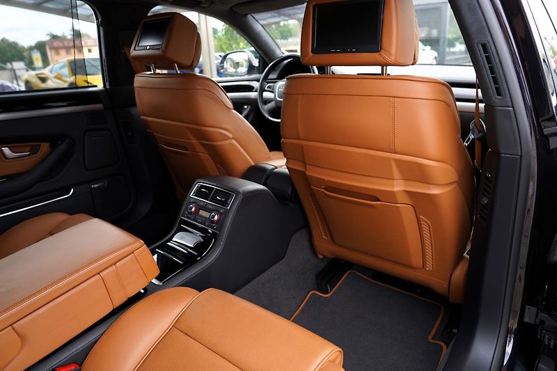 Audi A8 4.2 TDI Long,4x4 Exclusive - fotka 33 z 50