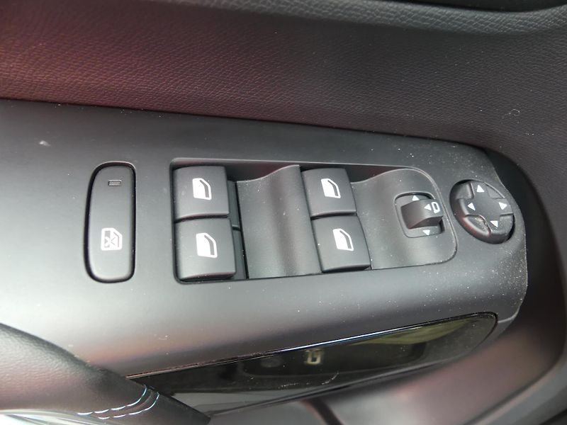 Citroën C5 Aircross (2024) 1,2 PureTech 130 MAN6 - fotka 18 z 22