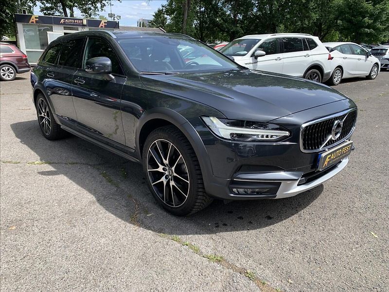 Volvo V90 2,0 D5 CROSS COUNTRY AUTOMAT - fotka 3 z 21