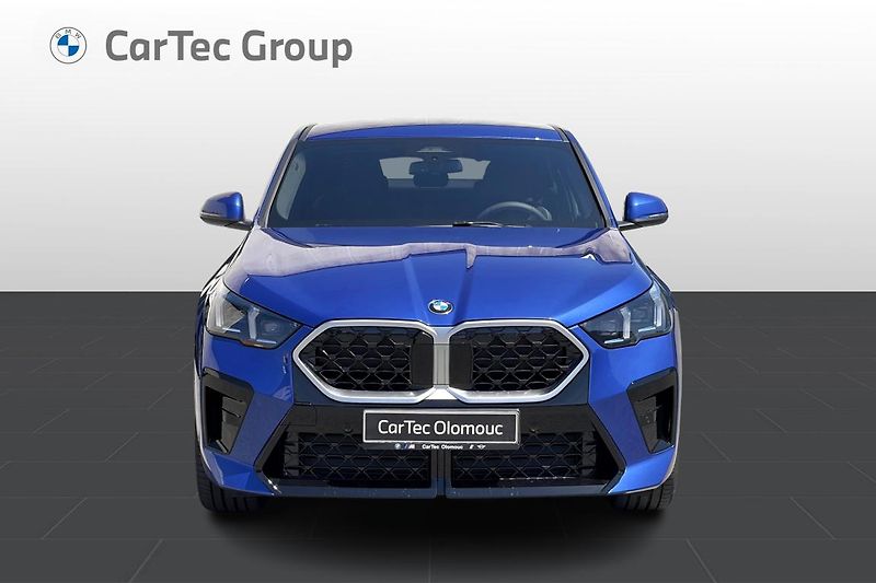 BMW X2 xDrive20d - fotka 2 z 8