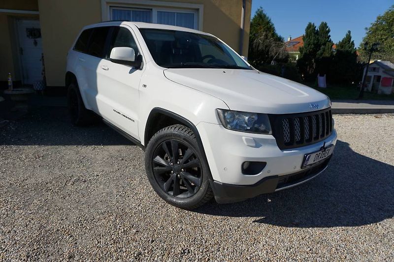 Jeep Grand Cherokee (2012) 3,0 - fotka 2 z 34