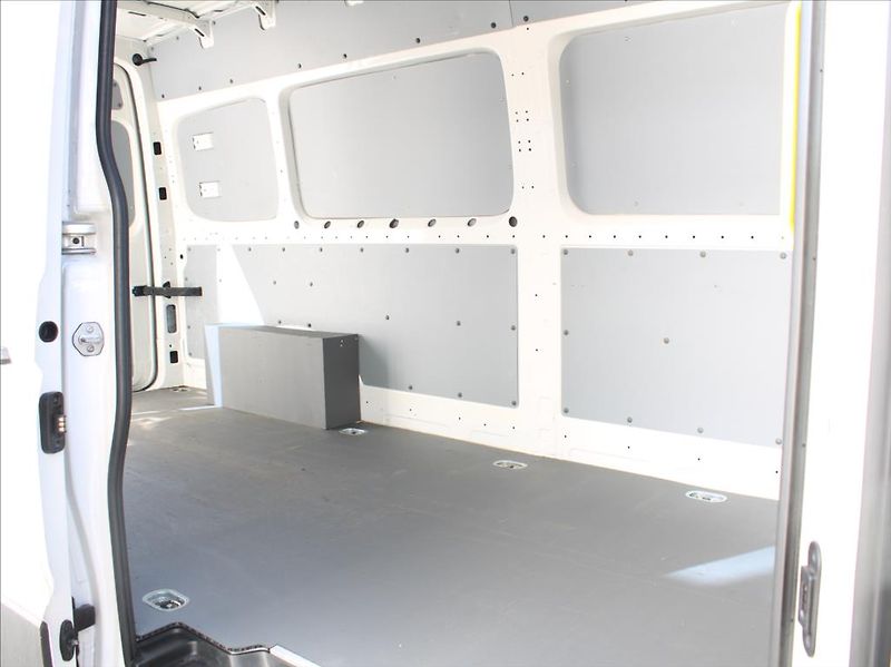 Volkswagen Crafter 2,0 TDi 35 DR 5L.Zár. 166tkm. - fotka 19 z 20