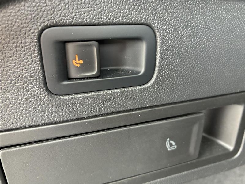 Volkswagen Tiguan Allspace 2,0 TDI PANO TAŽNÉ KAMERA 360 - fotka 15 z 34