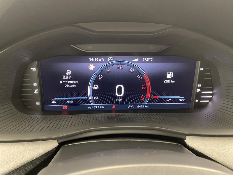 Škoda Scala 1,0 TSI 85kW Top Selection - fotka 11 z 30