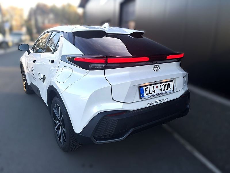Toyota C-HR Style         NG23 2.0L P - fotka 8 z 11