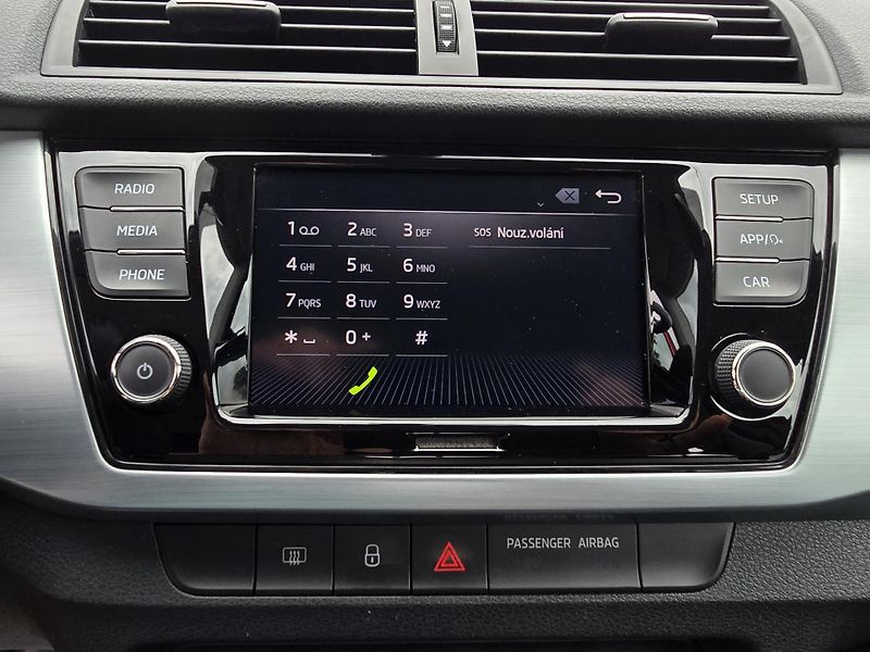 Škoda Fabia 1.0TSI 70KW TOUR SmartLink ČR - fotka 24 z 31