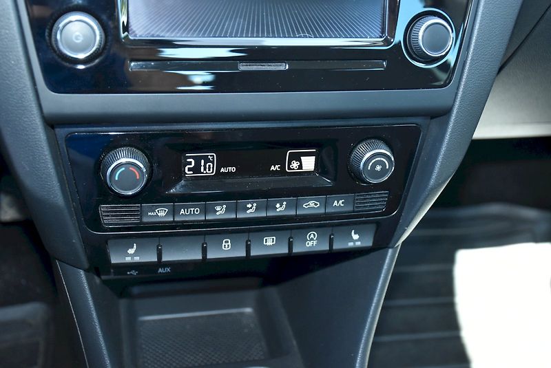 Škoda Rapid (2017) STYLE Plus 1.0 TSI 81kW - fotka 20 z 30