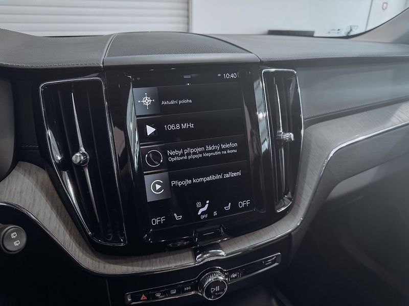 Volvo XC60 T8 AWD Inscription - fotka 11 z 22