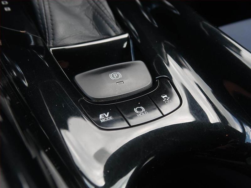Toyota C-HR (2017) 1.8 Hybrid, Automat - fotka 17 z 18