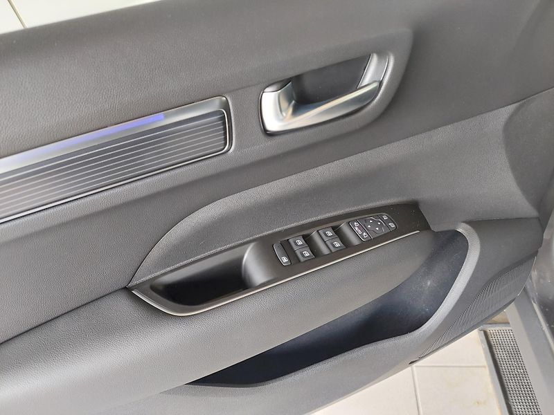 Renault Koleos (2022) II.Techno Blue 2.0 dCi 185 4x4 - fotka 10 z 43