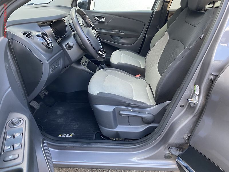 Renault Captur (2015) 0.9 TCe, Dynamique, +kola - fotka 9 z 17