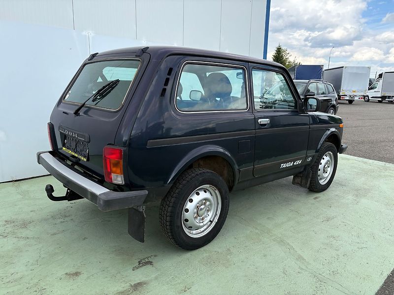 Lada Niva 1.7, 61kW, 4x4, Tažné - fotka 2 z 13