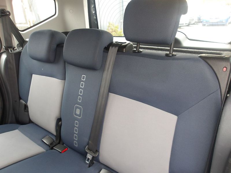 Citroën Nemo 1,4i KRASAVEC ! KLIMA ! - fotka 21 z 28