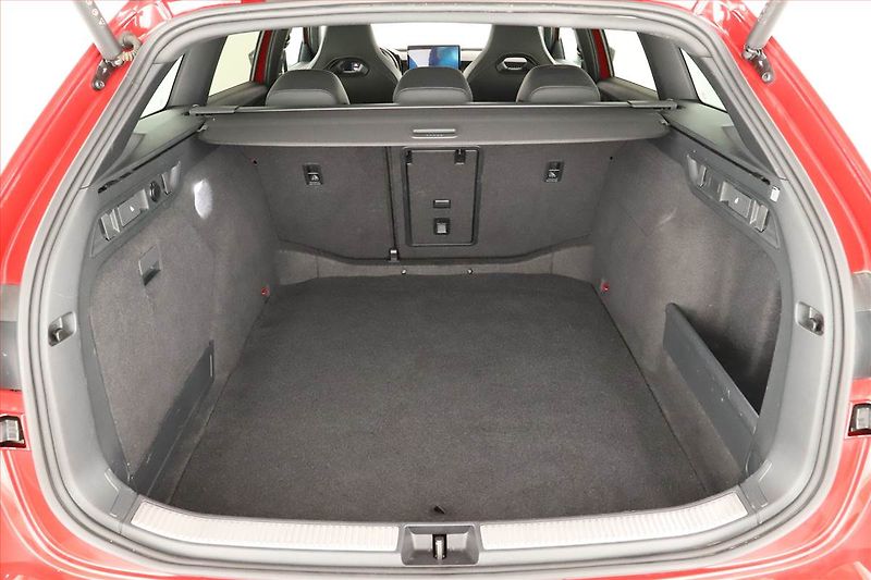 Škoda Superb (2025) 2.0 TDI, SPORTLINE, KEYLESS - fotka 19 z 20