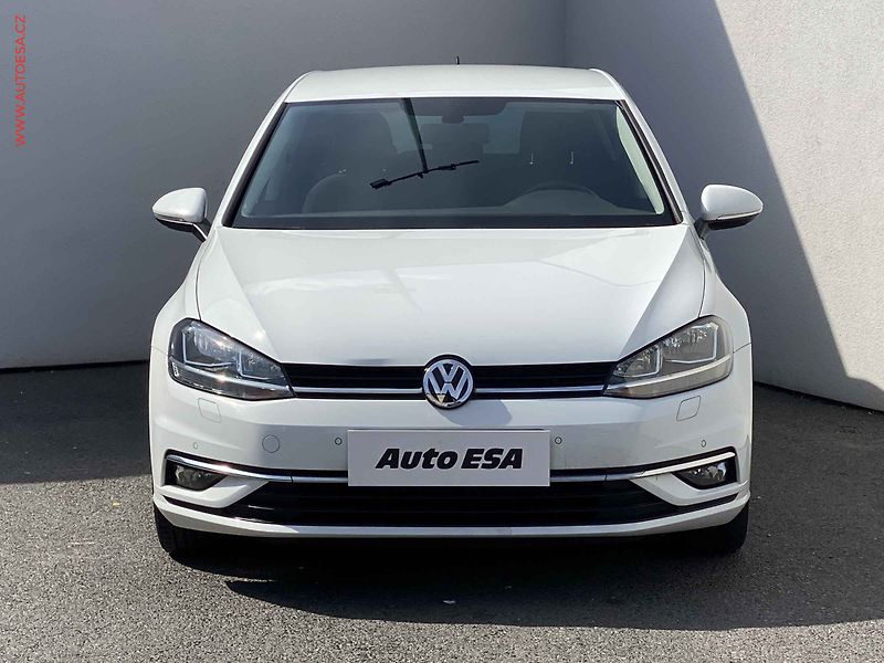 Volkswagen Golf (2017) 1.0 TSi, Sound, DSG, +kola - fotka 2 z 18