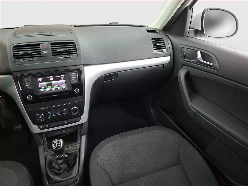 Škoda Yeti (2016) 1.2 TSI, Tempomat - fotka 8 z 14