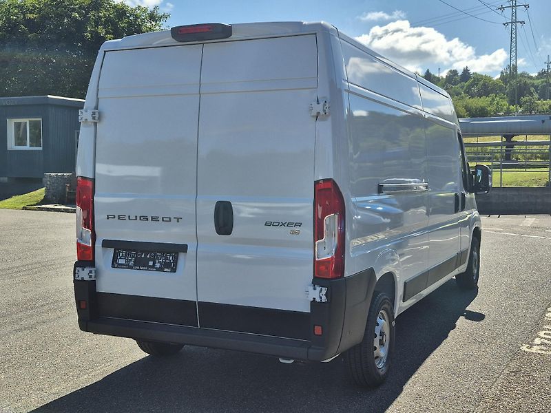 Peugeot Boxer (2026)  3500 L3H2 BlueHDi 140 MAN6 - fotka 5 z 18